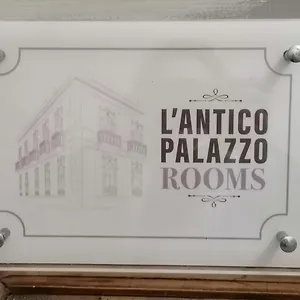 Pensión L'antico Palazzo Italia